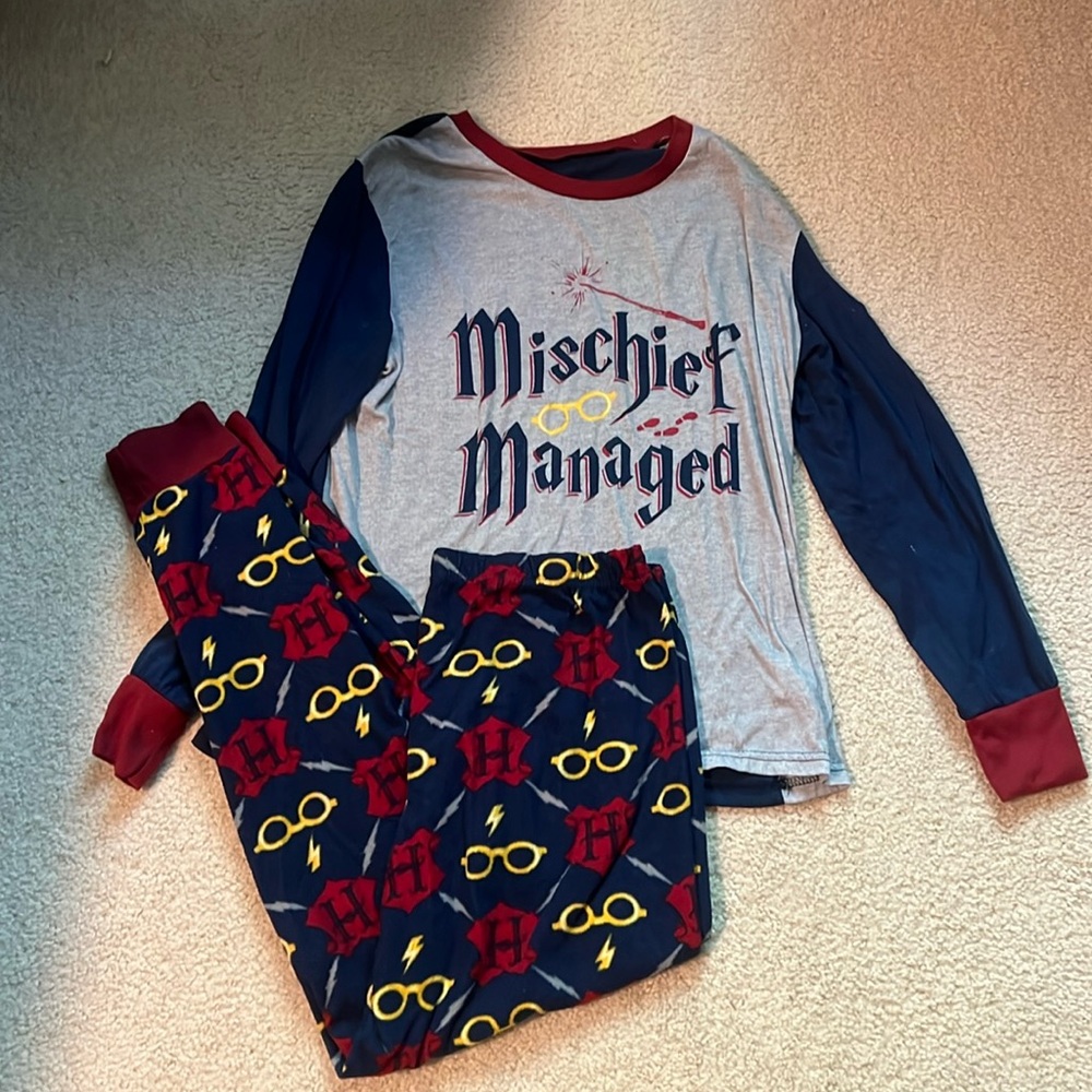 Harry Potter “Mischief Managed” pajama/lounge set